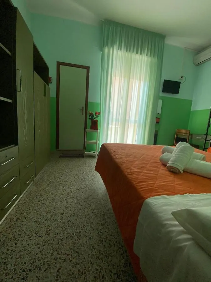 Hotel Acapulco Sul Mare San Mauro Mare 2*,