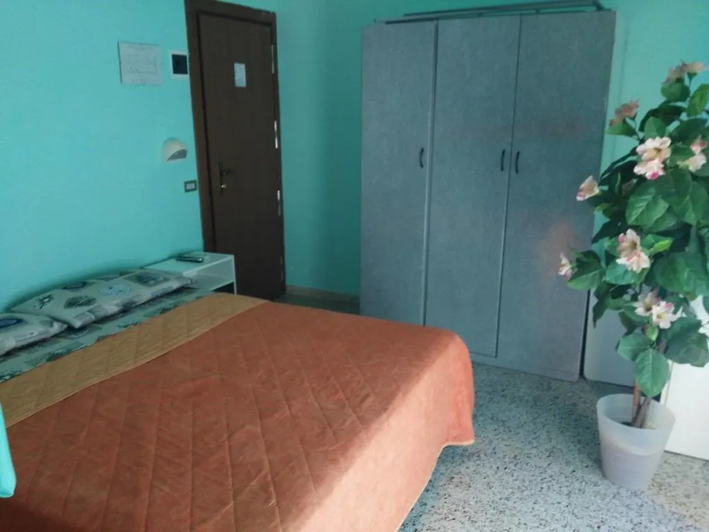 Hotel Acapulco Sul Mare San Mauro Mare 2*,